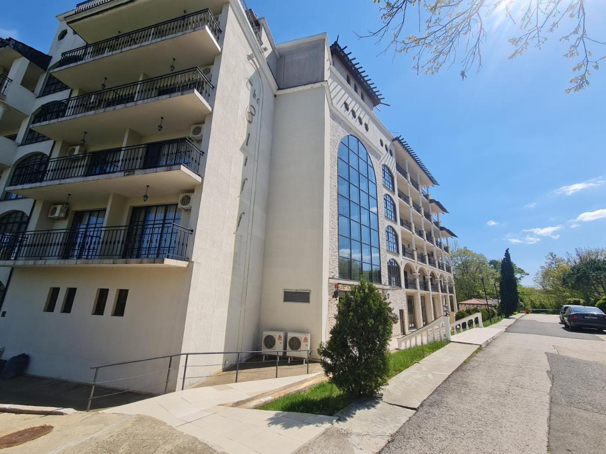 Apartment Almi - The Cliff Obzor Dış mekan fotoğraf