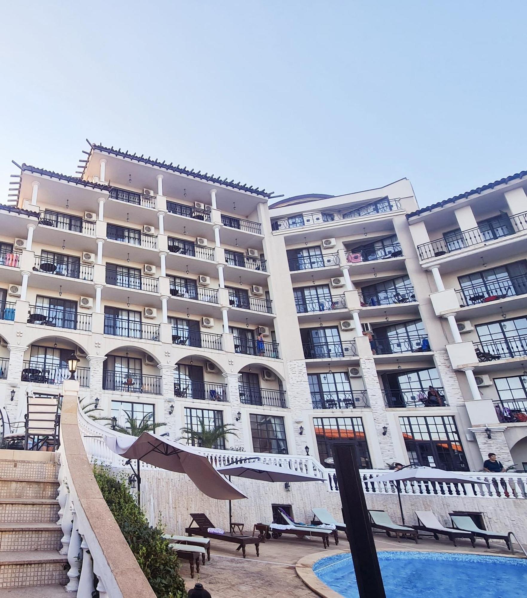 Apartment Almi - The Cliff Obzor Dış mekan fotoğraf