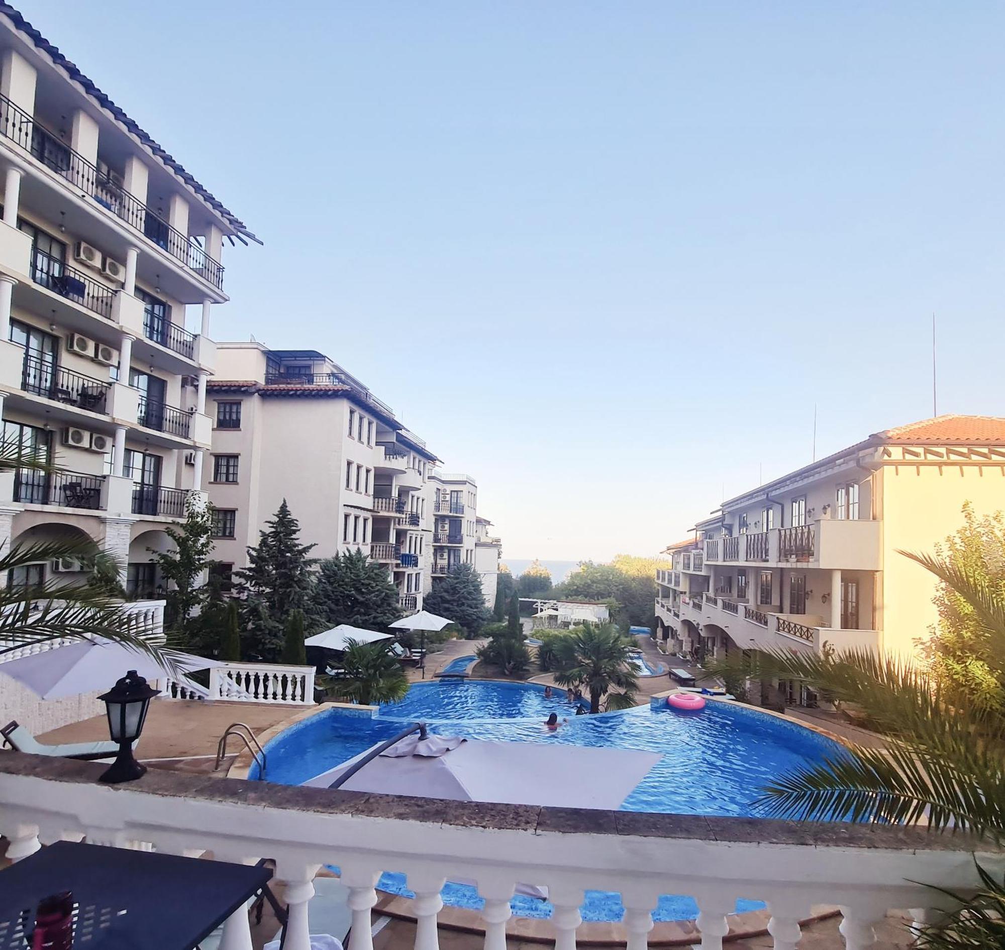Apartment Almi - The Cliff Obzor Dış mekan fotoğraf